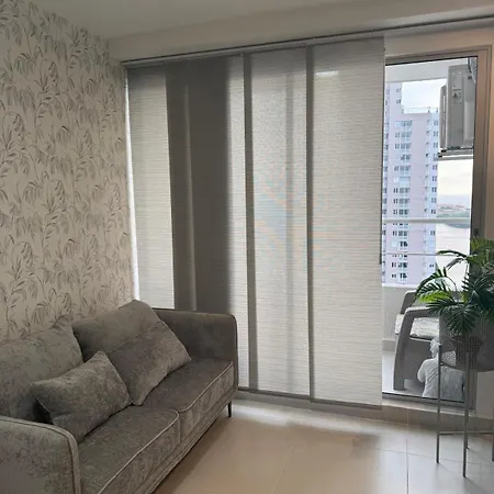 Apartamento Lindo A 3 Calles De Playas Y A 3 Minutos Del Centro Histórico *